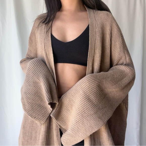 Her the Label Oversized Wool Rib Cardigan - Picture 2 of 6